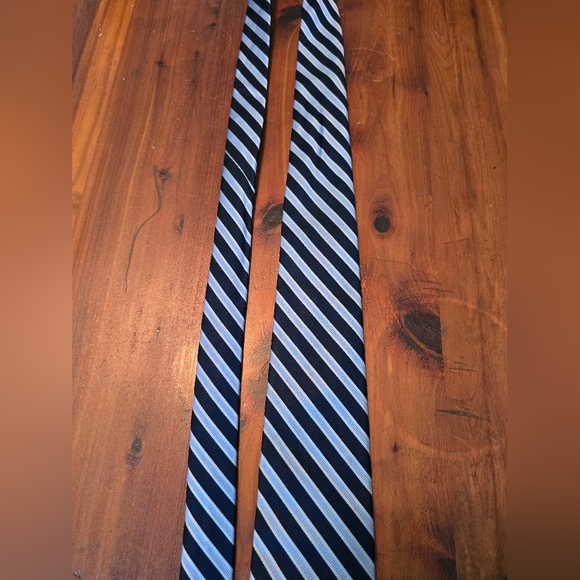 Nordstrom 100% Silk Tie Navy/ Light Blue Diagonal Stripe - Long - Picture 9 of 12